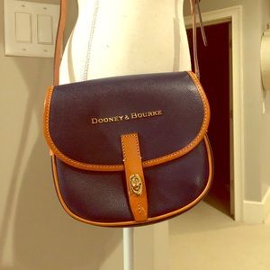 New Dooney & Bourke Navy & tan leather crossbody.